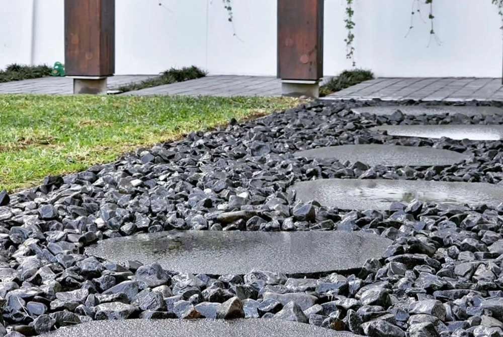 decorative stone Hamptons Grey Tumbled 40mm